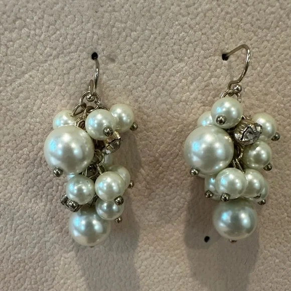 Pearl Cluster Drop Earrings – Statement Jewelry, GUC - Picture 3 of 7